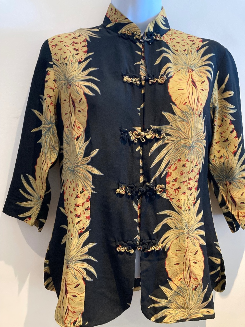 Avanti Hawaiian Shirt with Chinese Collar & Closures, 100% Silk, Size S